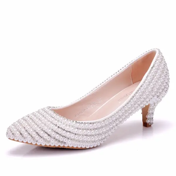 Modern / Fashion White Wedding Shoes 2018 Beading Pearl Rhinestone 3 cm Stiletto Heels Pointed Toe Low Heel Wedding Pumps