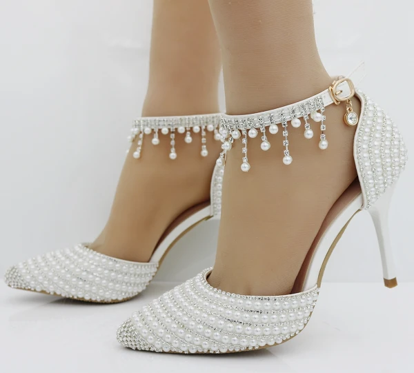 Sparkly White Wedding Shoes 2018 Pearl Rhinestone Ankle Strap 6 cm Stiletto Heels Pointed Toe Wedding High Heels