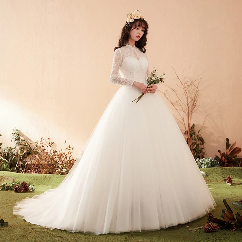 Elegant Ivory Wedding Dresses 2018 Ball Gown Lace Scoop Neck Backless Long Sleeve Chapel Train Wedding