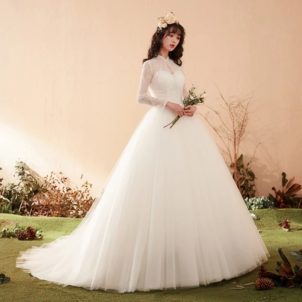 Élégant Ivoire Robe De Mariée 2018 Robe Boule Dentelle Encolure Dégagée Dos Nu Manches Longues Chapel Train Mariage