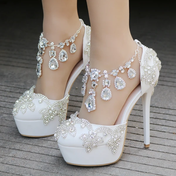 Glittrande Vita Brudskor 2018 Kristall Rhinestone 14 cm Stilettklackar Pande Zote Toe Bröllop Högklackade