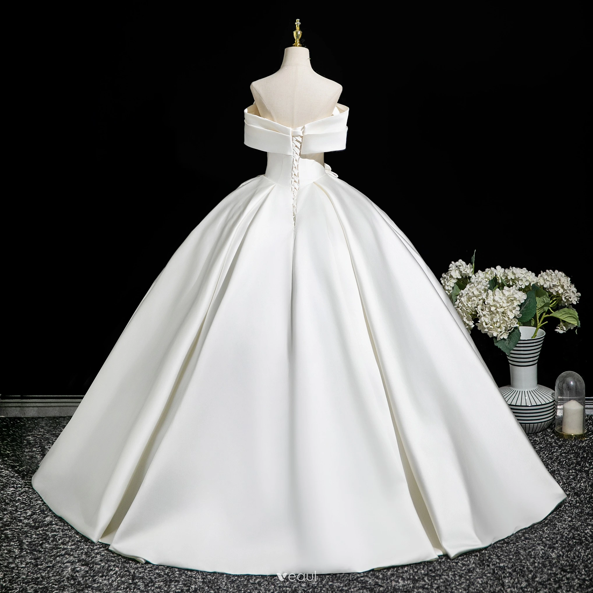 ivory wedding dress mermaid Ivory Lace Appliques Champagne Tulle Backless Mermaid Wedding Dresses