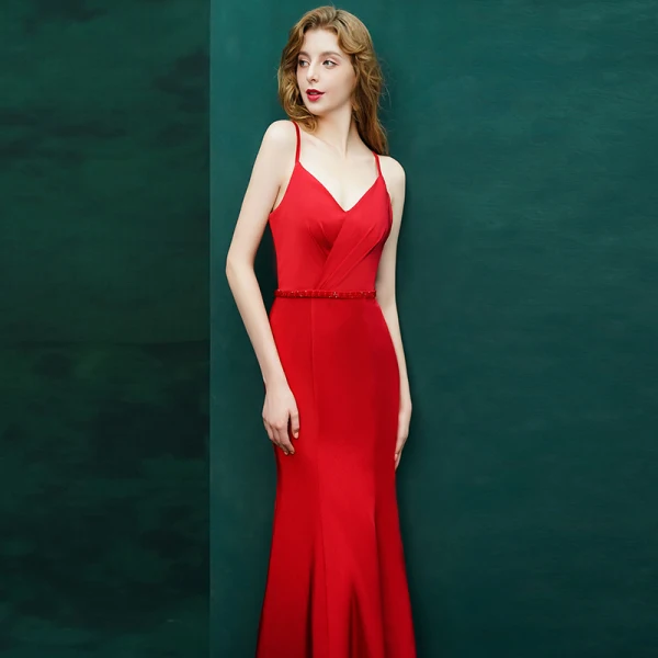 Sexy Rouge Robe De Soirée 2019 Trompette / Sirène Cristal Bretelles Spaghetti Dos Nu Sans Manches Train De Balayage Robe De Ceremonie