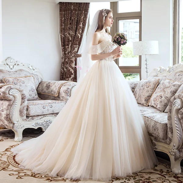 Charmant Champagne Robe De Mariée 2019 Princesse Perlage Cristal Perle Paillettes Bustier Dos Nu Sans Manches Longue