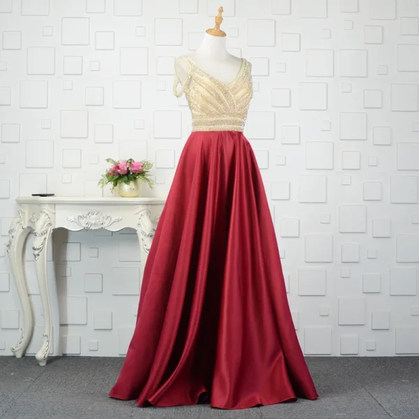 Luxe Bordeaux Robe De Soirée 2019 Princesse Perlage Cristal Faux Diamant V-Cou Sans Manches Dos Nu Longue Robe De Ceremonie