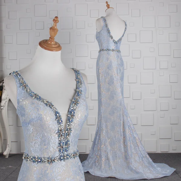 Élégant Bleu Ciel Robe De Soirée 2019 Trompette / Sirène Glitter En Dentelle Cristal V-Cou Sans Manches Dos Nu Train De Balayage Robe De Ceremonie