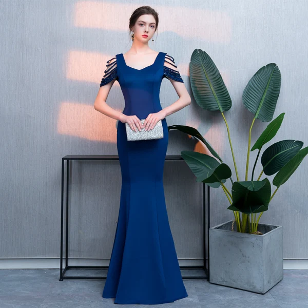 Chic / Beautiful Burgundy Evening Dresses 2019 Trumpet / Mermaid Crystal V-Neck Sleeveless Backless Floor-Length / Long Formal Dresses