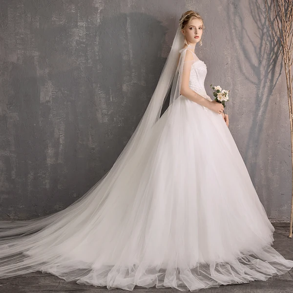 Eleganta Elfenben Bröllopsklänningar 2019 Prinsessa Spets Paljetter Axlar Ärmlös Halterneck Chapel Train