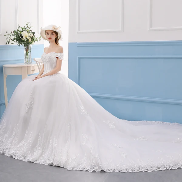 Élégant Ivoire Robe De Mariée 2019 Princesse En Dentelle Fleur Cristal Paillettes De l'épaule Manches Courtes Dos Nu Cathedral Train