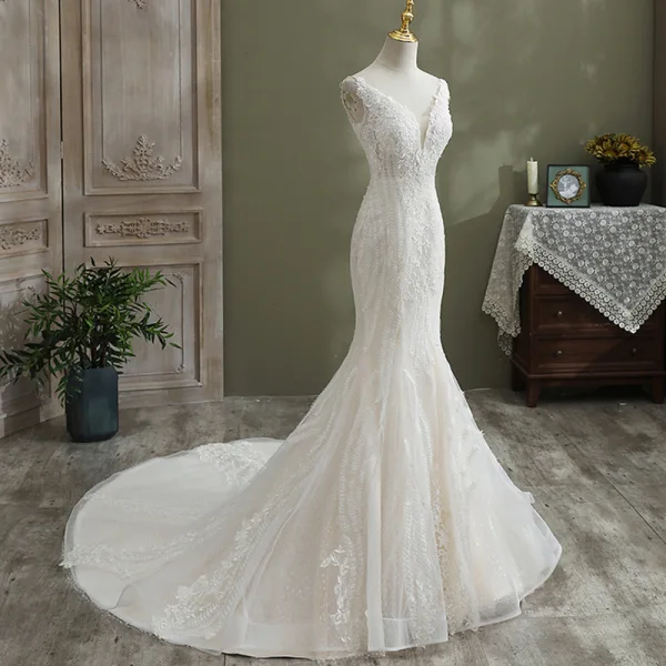 Charming Ivory Wedding Dresses 2021 Trumpet / Mermaid V-Neck Beading Pearl Sequins Lace Flower Sleeveless Backless Court Train Wedding
