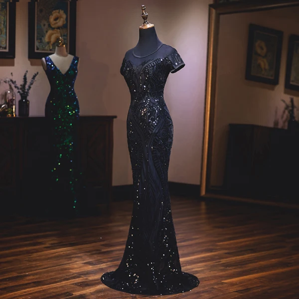 Elegante Schwarz Abendkleider 2019 Meerjungfrau Rundhalsausschnitt Perlenstickerei Pailletten Kurze Ärmel Rückenfreies Sweep / Pinsel Zug Festliche Kleider