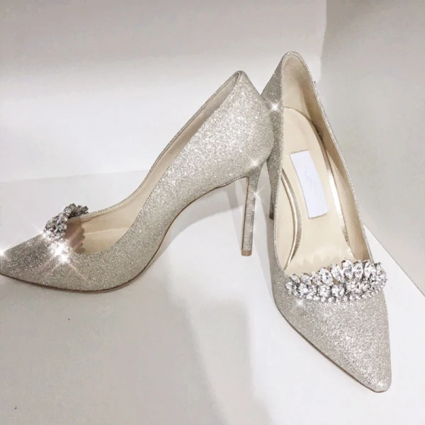 Glitzernden Ivory / Creme Brautschuhe 2019 Kristall Strass Pailletten 10 cm Stilettos Spitzschuh Hochzeit Pumps