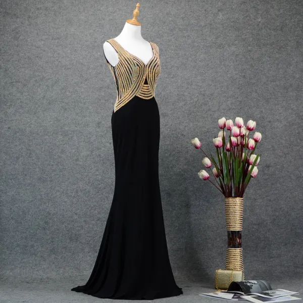 Chic / Belle Noire Doré Robe De Soirée 2019 Trompette / Sirène V-Cou Faux Diamant Sans Manches Dos Nu Train De Balayage Robe De Ceremonie