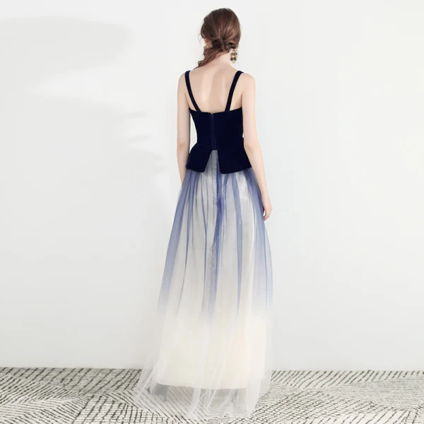 Chic / Belle Bleu Marine Dégradé De Couleur Robe De Soirée 2019 Princesse Bretelles Spaghetti Sans Manches Dos Nu Longue Robe De Ceremonie