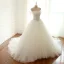 Elegante Weiß Handgefertigt Perlenstickerei Brautkleider 2018 Ballkleid Pailletten Off Shoulder Rückenfreies Ärmellos Kathedrale Schleppe Hochzeit