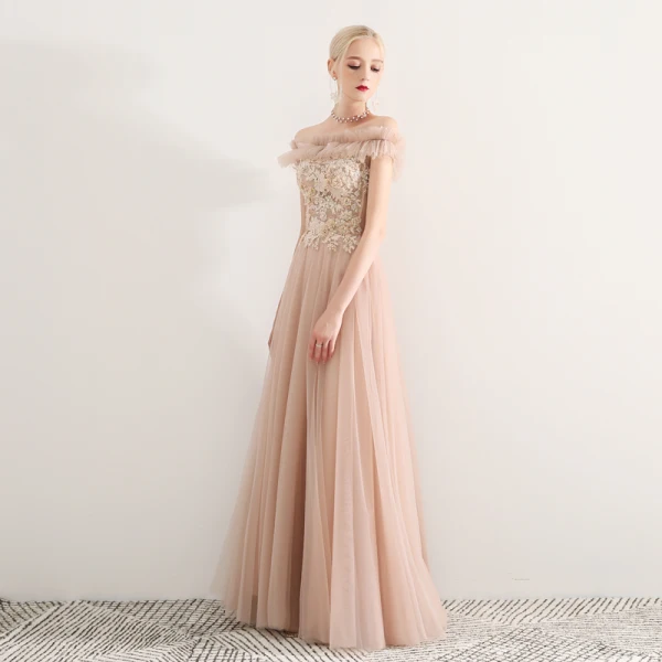 Élégant Champagne Robe De Bal 2019 Princesse De l'épaule En Dentelle Appliques Perlage Cristal Perle Faux Diamant Volants Manches Courtes Dos Nu Longue Robe De Ceremonie