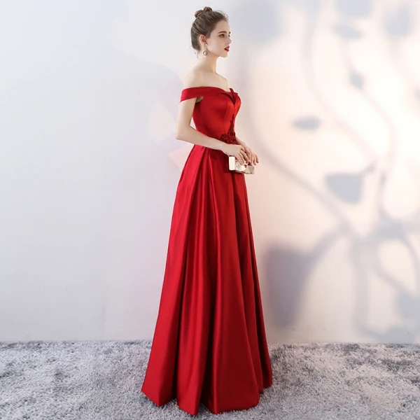 Charmant Bordeaux Robe De Soirée 2019 Princesse De l'épaule Perlage Appliques Cristal Paillettes Manches Courtes Dos Nu Longue Robe De Ceremonie