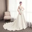 Charmant Ivoire Robe De Mariée 2019 Princesse V-Cou En Dentelle Fleur Sans Manches Dos Nu Chapel Train