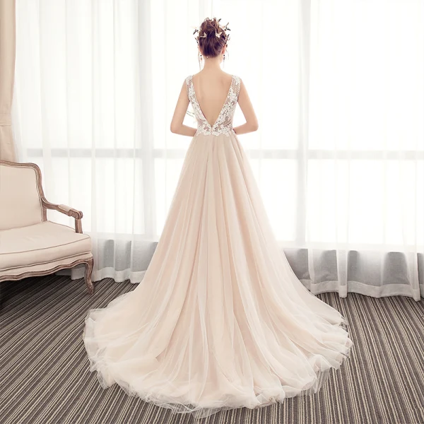 Modern / Fashion Champagne Wedding Dresses 2019 A-Line / Princess V-Neck Beading Pearl Lace Flower Sleeveless Backless Court Train