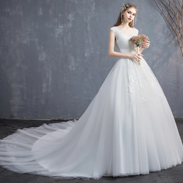 Schöne Weiß Brautkleider / Hochzeitskleider 2019 A Linie V-Ausschnitt Spitze Blumen Ärmellos Rückenfreies Kathedrale Schleppe