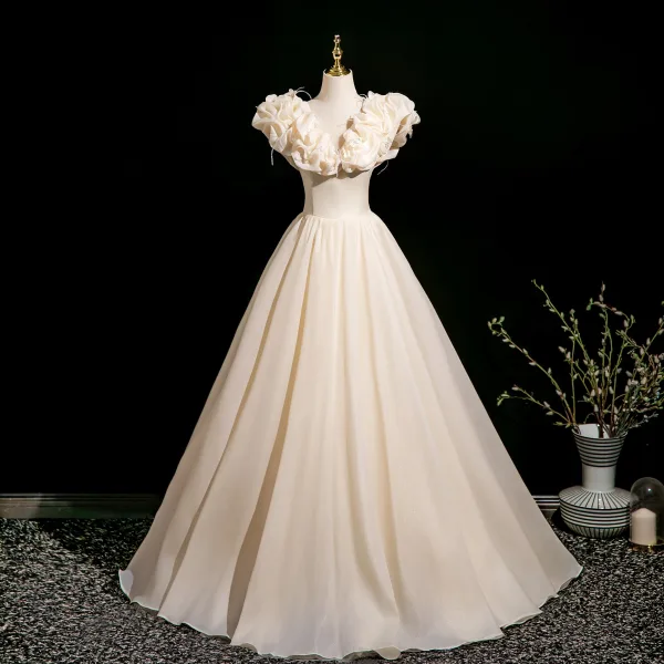 Elegant Champagne Appliques Prom Dresses 2025 Ball Gown Ruffle V-Neck Sleeveless Backless Floor-Length / Long Prom Formal Dresses