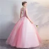 Elegante Pink Quinceañera Ballkleider 2018 Ballkleid Applikationen Perle Rundhalsausschnitt Rückenfreies Ärmellos Lange Festliche Kleider