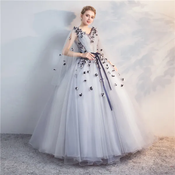 Chic / Beautiful Grey Quinceañera Prom Dresses 2018 Ball Gown Lace Appliques Bow V-Neck Backless Sleeveless Floor-Length / Long Formal Dresses