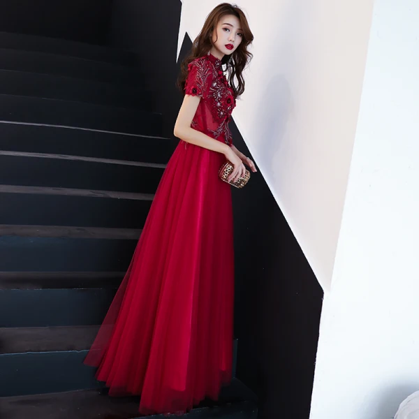 Chic / Belle Bordeaux Robe De Bal 2019 Princesse Encolure Dégagée En Dentelle Fleur Appliques Perle Faux Diamant Manches Courtes Longue Robe De Ceremonie
