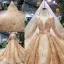 Luxe Doré Robe De Mariée 2019 Robe Boule Glitter Tulle Encolure Dégagée Perlage Cristal Gland En Dentelle Fleur Manches Longues Dos Nu Royal Train