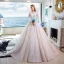 Audrey Hepburn-stijl Champagne Trouwjurken 2019 A lijn Ronde Hals Kant Bloem Pailletten 3/4 Mouwen Ruglooze Cathedral Train