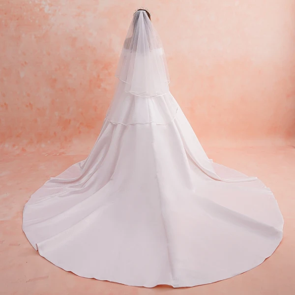 Simple Ivoire Robe De Mariée 2019 Princesse De l'épaule Manches Courtes Dos Nu Cathedral Train