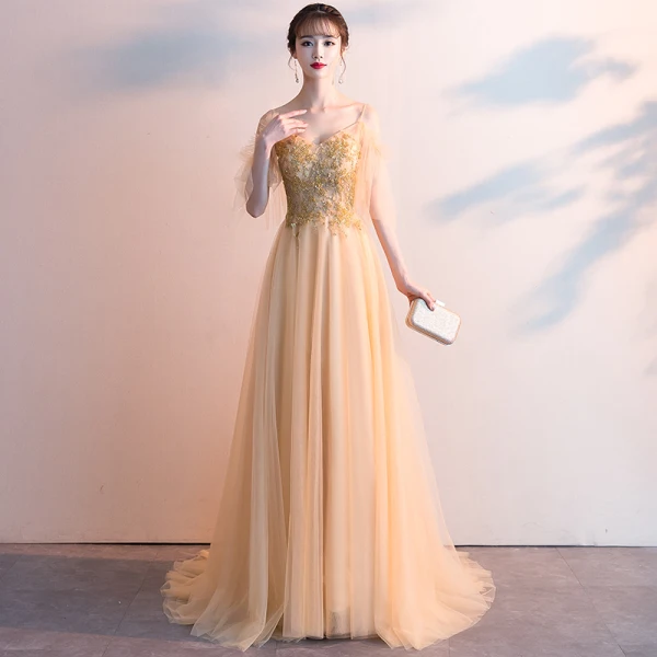 Élégant Gris Robe De Soirée 2019 Princesse Bretelles Spaghetti Perlage Cristal Manches Courtes Dos Nu Train De Balayage Robe De Ceremonie