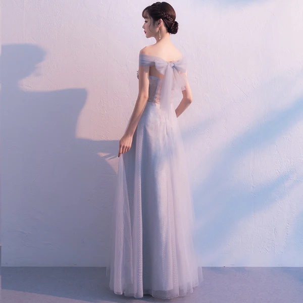 Elegant Grey Prom Dresses 2019 A-Line / Princess Off-The-Shoulder Lace Flower Pearl Backless Bow Sleeveless Floor-Length / Long Formal Dresses
