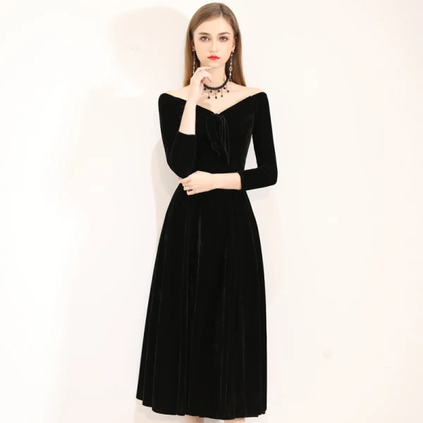 Chic / Beautiful Burgundy Homecoming Graduation Dresses 2019 A-Line / Princess Suede V-Neck Bow 3/4 Sleeve Backless Tea-length Formal Dresses