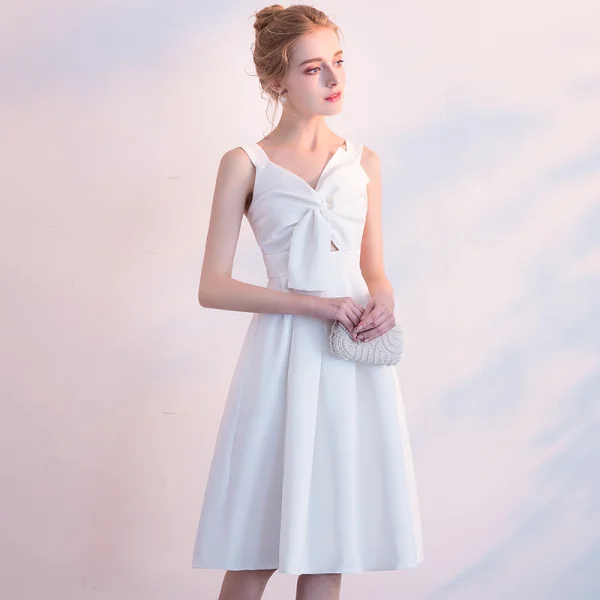 Modest / Simple Ivory Homecoming Graduation Dresses 2018 A-Line / Princess Bow Spaghetti Straps Sleeveless Knee-Length Formal Dresses