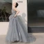 Charmant Grau Ballkleider 2021 A Linie Bandeau Schleife Spitze Blumen Ärmellos Rückenfreies Sweep / Pinsel Zug Ball Festliche Kleider