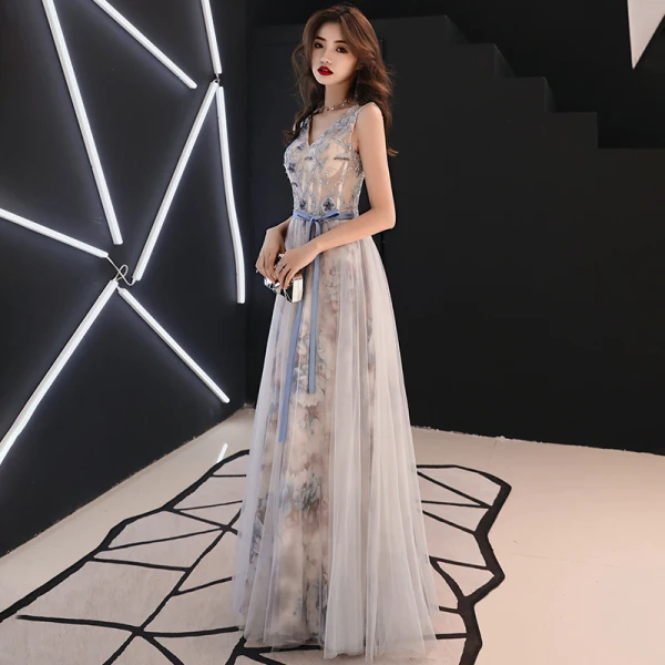 Chic / Beautiful Grey Evening Dresses 2019 A-Line / Princess V-Neck Crystal Lace Flower Bow Sleeveless Backless Floor-Length / Long Formal Dresses