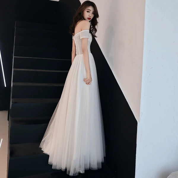 Élégant Ivoire Robe De Bal 2019 Princesse De l'épaule En Dentelle Fleur Faux Diamant Manches Courtes Dos Nu Longue Robe De Ceremonie