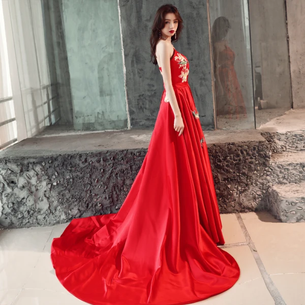 Chinese style Red Evening Dresses 2019 A-Line / Princess Strapless Appliques Lace Bow Sleeveless Backless Court Train Formal Dresses