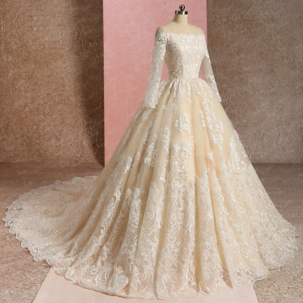 Élégant Champagne Robe De Mariée 2019 Robe Boule De l'épaule En Dentelle Fleur Manches Longues Dos Nu Cathedral Train