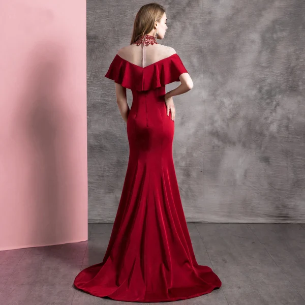 Chic / Beautiful Burgundy Evening Dresses 2019 Trumpet / Mermaid High Neck Beading Crystal Short Sleeve Sweep Train Formal Dresses