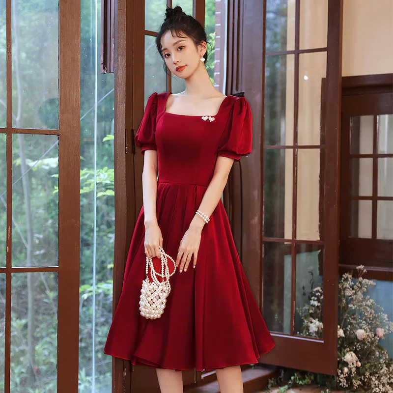 Modest Simple Burgundy Homecoming Graduation Dresses 2021 A Line Princess  Square Neckline Short Sleeve Backless Tea Length Formal Dresses