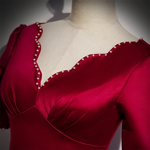 Vintage / Retro Burgundy Satin Prom Dresses 2021 A-Line / Princess Pearl Square Neckline Short Sleeve Backless Floor-Length / Long Prom Formal Dresses