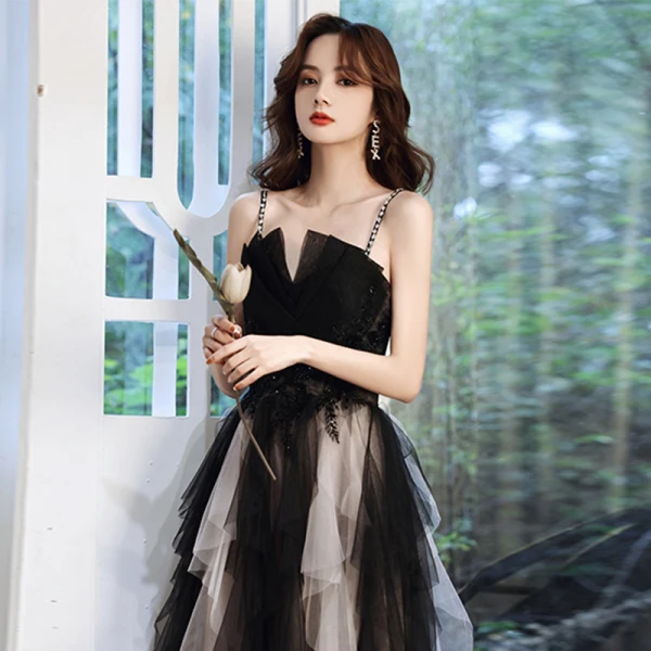 Affordable Black Ruffle Prom Dresses 2021 A-Line / Princess Spaghetti Straps Beading Sequins Lace Flower Sleeveless Backless Floor-Length / Long Prom Formal Dresses