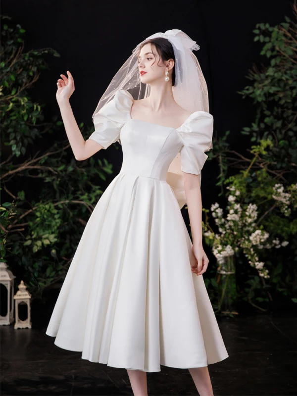 Schlicht Vintage Ivory / Creme Satin Brautkleider / Hochzeitskleider 2021 A Linie Eckiger Ausschnitt Kurze Ärmel Rückenfreies Schleife Wadenlang Hochzeit