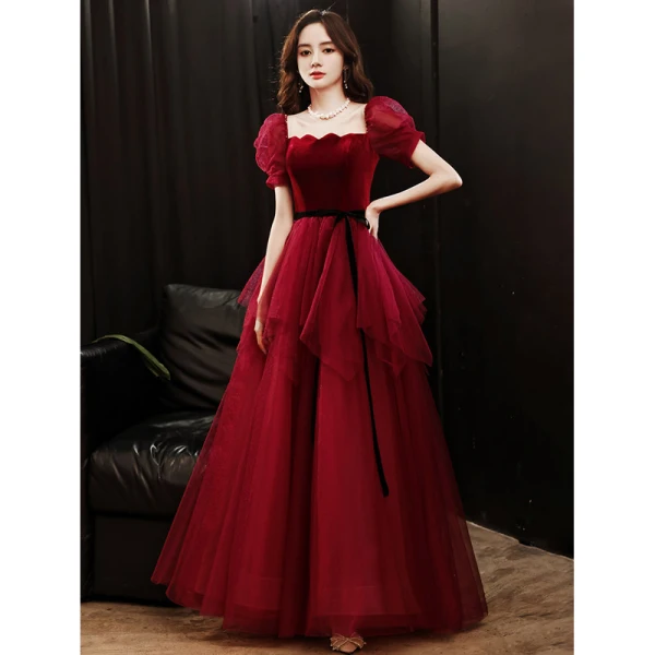Élégant Bordeaux Daim Robe De Bal 2021 Princesse Encolure Carrée Manches Courtes Dos Nu Noeud Ceinture Longue Promo Robe De Ceremonie