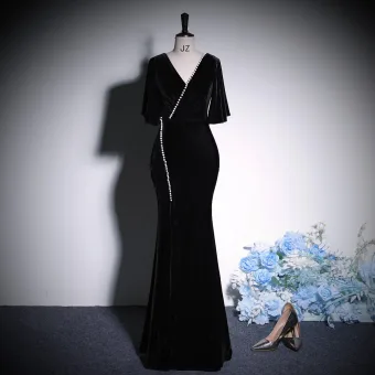 Sexy Noire Couleur Unie Faux Diamant Velours Robe De Soirée 2023 Trompette Sirène V Cou Manches Courtes Dos Nu Longue Soirée Robe De Ceremonie