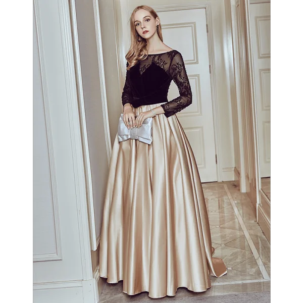 Elegant Champagne Evening Dresses 2018 A-Line / Princess Lace Flower Sequins Bow Scoop Neck Backless Long Sleeve Floor-Length / Long Formal Dresses