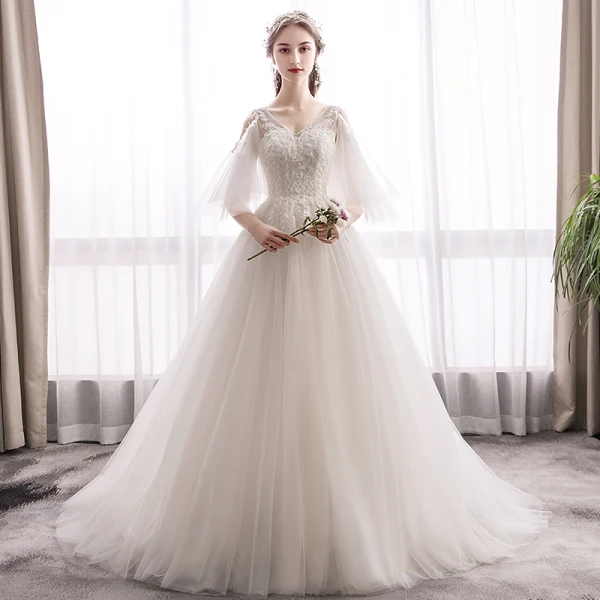 Élégant Ivoire Robe De Mariée 2019 Princesse V-Cou En Dentelle Fleur 1/2 Manches Dos Nu Train De Balayage