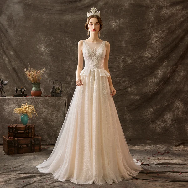 Luxury / Gorgeous Champagne Glitter Wedding Dresses 2019 A-Line / Princess Scoop Neck Beading Lace Flower Sleeveless Court Train